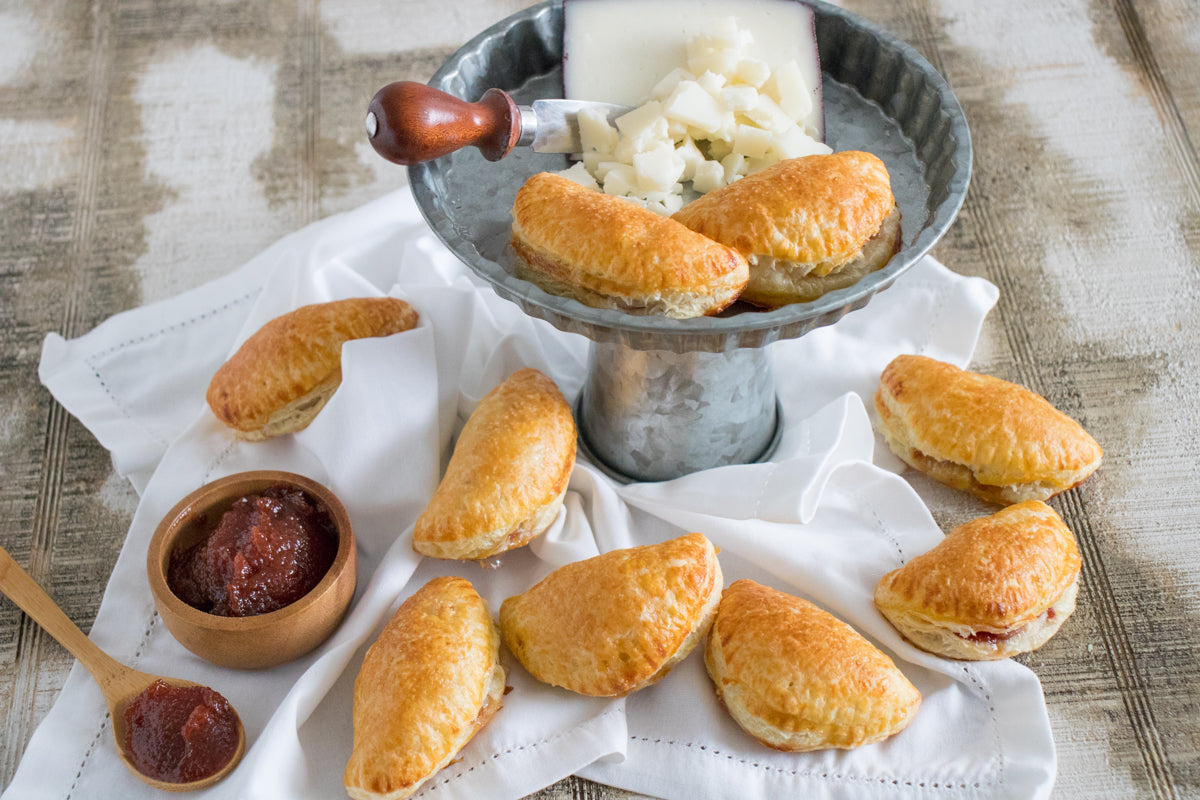 Membrillo Queso de Cabres Empanadas (Quince and Goat Cheese Empanadas)